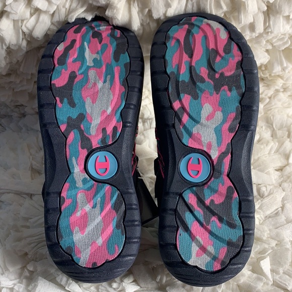 Champion (Kids) Rainey Shoe 3.5 - Picture 5 of 8